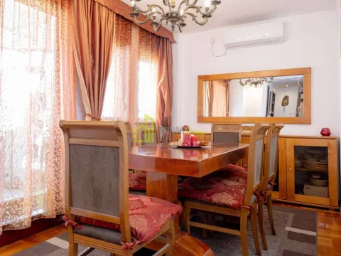 Prodaja, trosoban stan, 134m², Blok 9, Podgorica - image 16