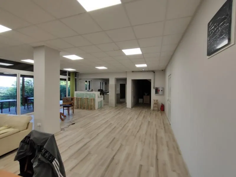 Sale, office space, 850m², Sremska Kamenica, Petrovaradin