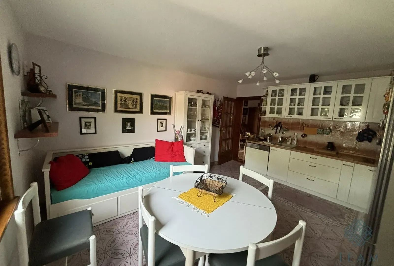 Prodaja, dvosoban stan, 117m², Sutomore, Bar