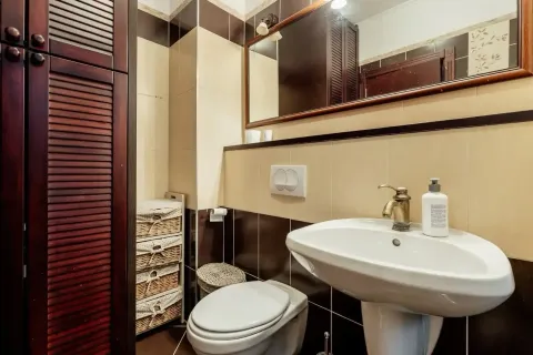 Prodaja, trosoban stan, 92m², Kostanjica, Kotor - image 15