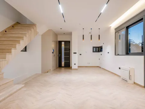 Prodaja, kuća, 240m², Kamenovo, Budva - image 5