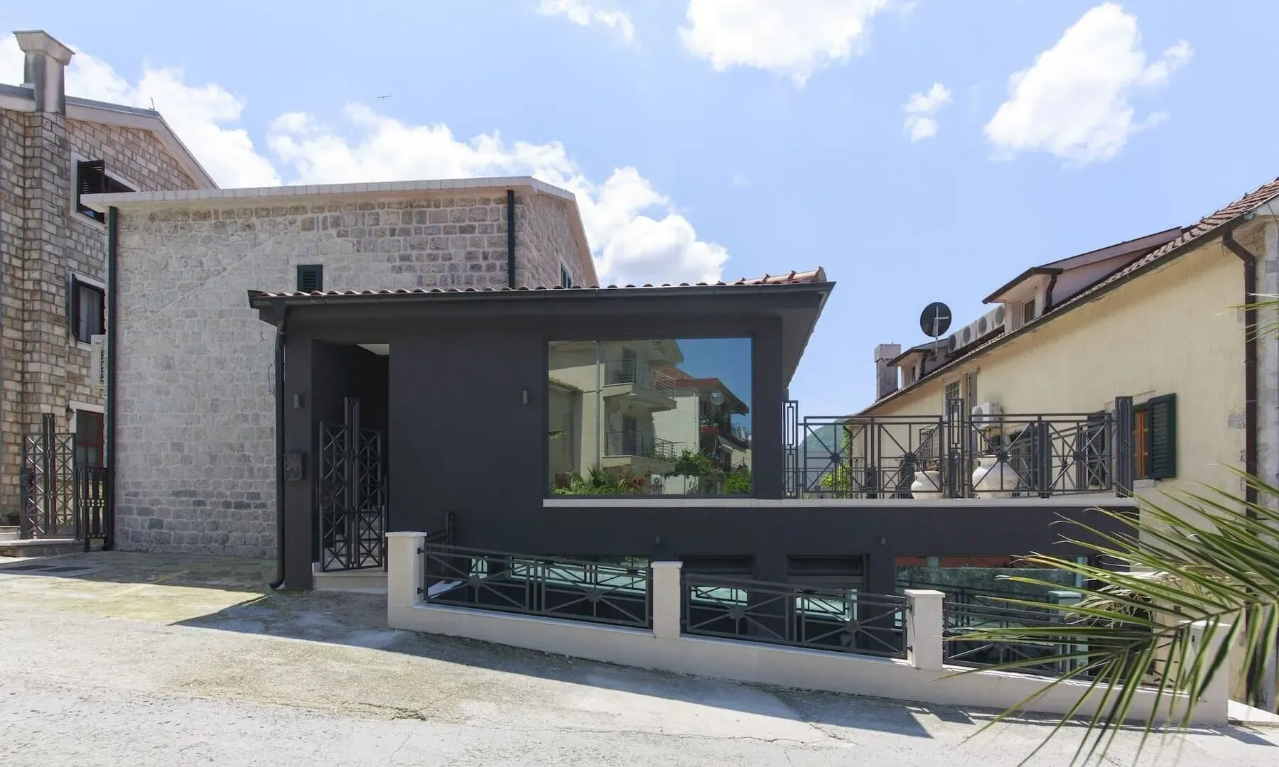 Sale, house, 250m², Kotor, Crna Gora