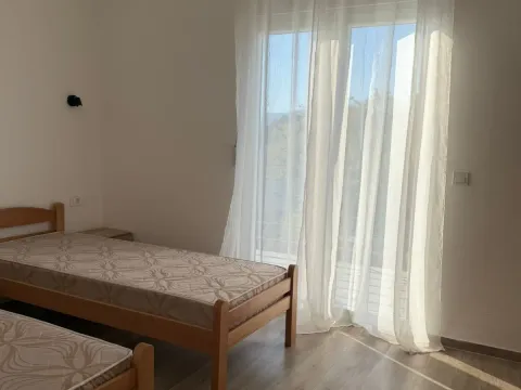 Izdavanje, dvosoban stan, 66m², Bonići, Tivat - image 12