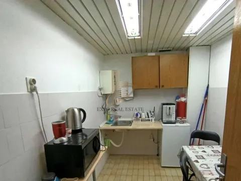 Izdavanje, poslovni prostor, 106m², Bulevar Oslobodjenja, Novi Sad Sve Podlokacije - image 7