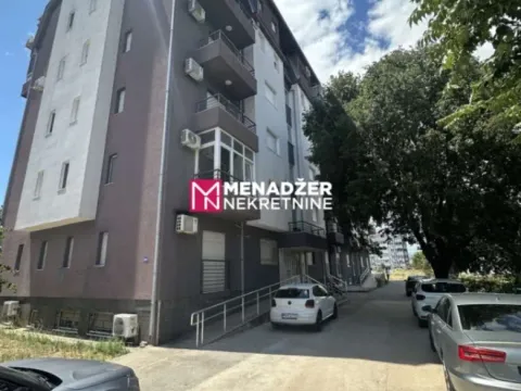 Izdavanje, dvosoban stan, 53m², City Kvart, Podgorica