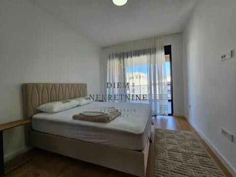 Rent, one bedroom apartment, 70m², Centar, Bar - image 2