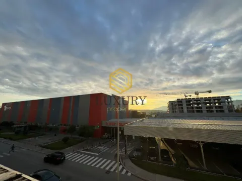 Rent, two bedroom apartment, 65m², City Kvart, Podgorica - image 5