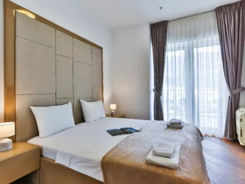 Izdavanje, jednosoban stan, 77m², Tre Canne, Budva - image 10