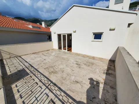 Sale, apartment, 136m², Pržno, Budva - image 12