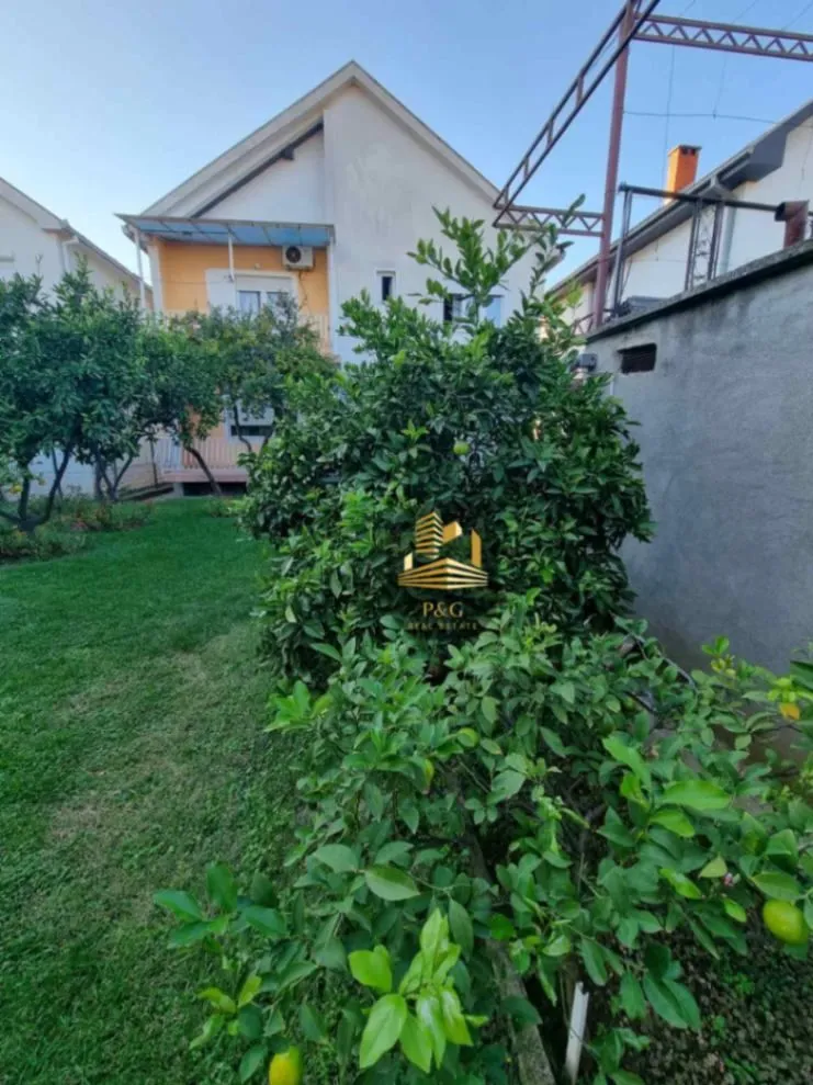 Prodaja, kuća, 250m², Stari Aerodrom, Podgorica