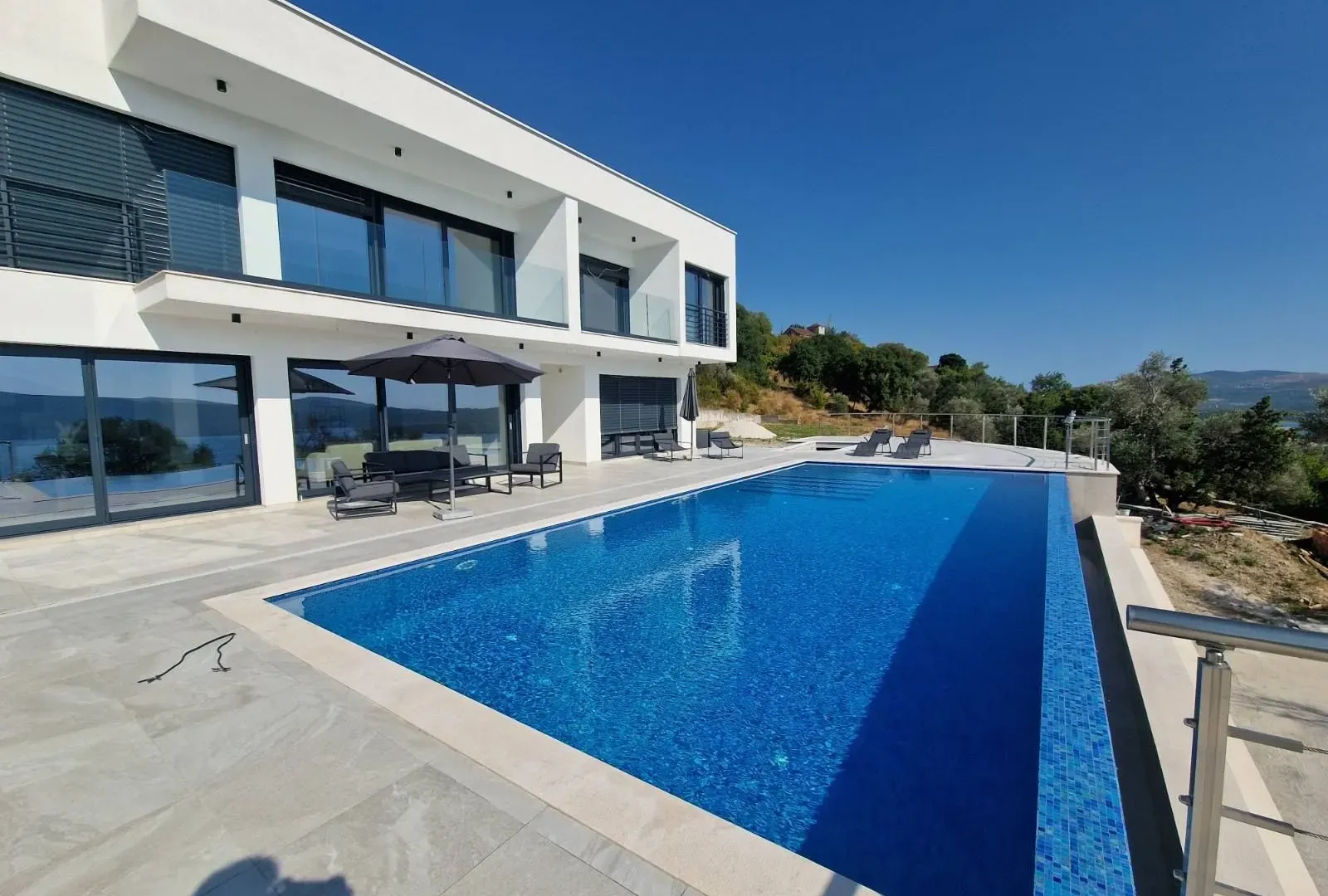 Rent, house, 410m², Tivat, Crna Gora