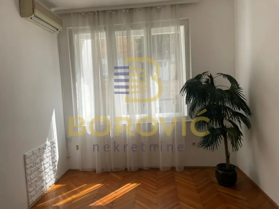 Rent, two bedroom apartment, 47m², Stari Grad, Beograd