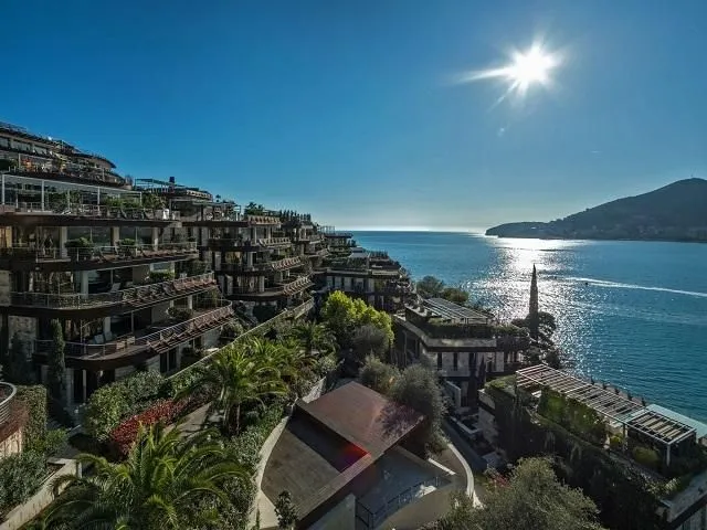 Sale, two bedroom apartment, 147m², Bečići, Budva