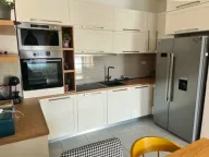 Izdavanje, dvosoban stan, 64m², City Kvart, Podgorica - image 4