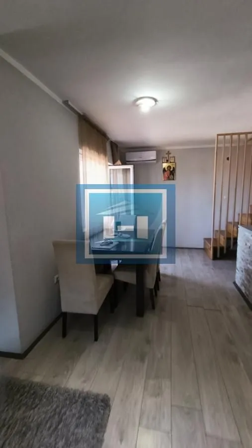Prodaja, trosoban stan, 83m², Vašarište, Jagodina