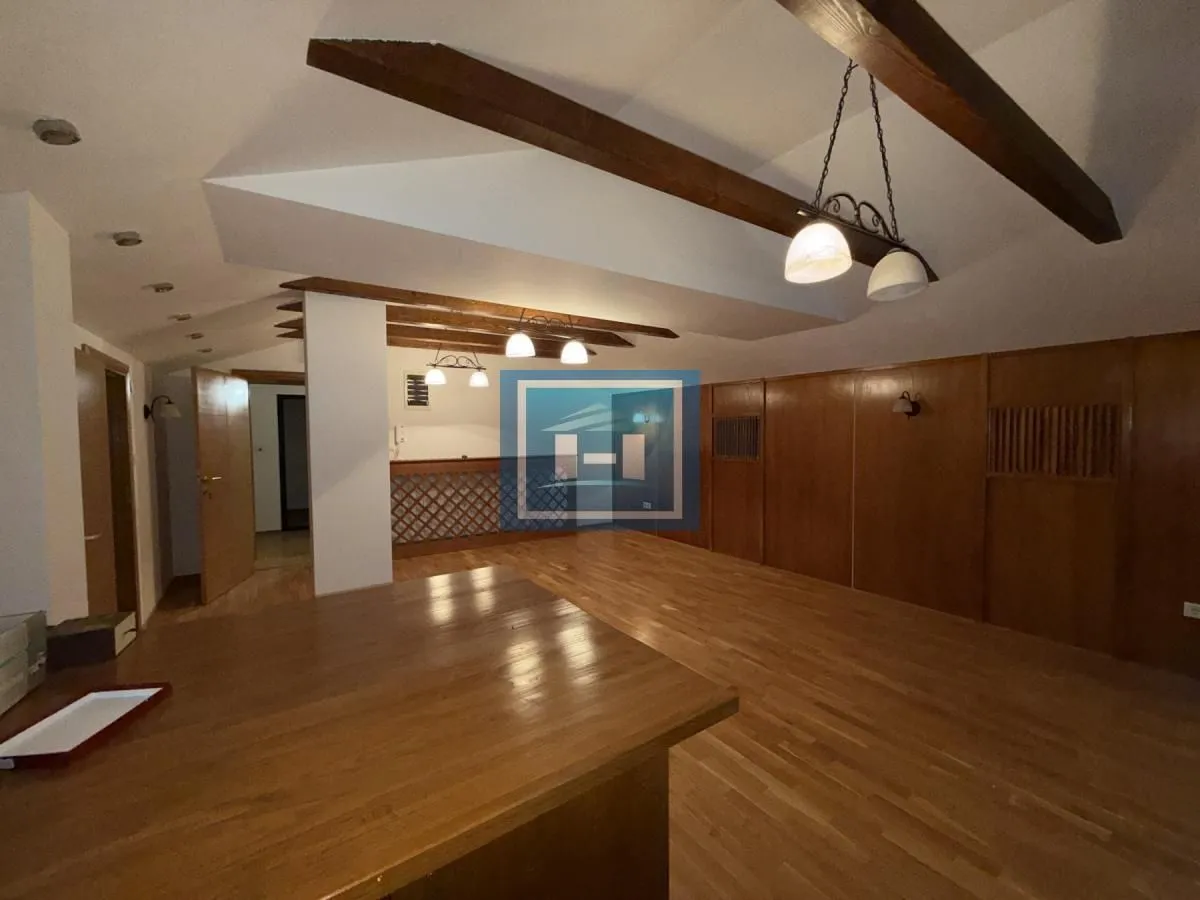 Prodaja, dvosoban stan, 99m², Vašarište, Jagodina