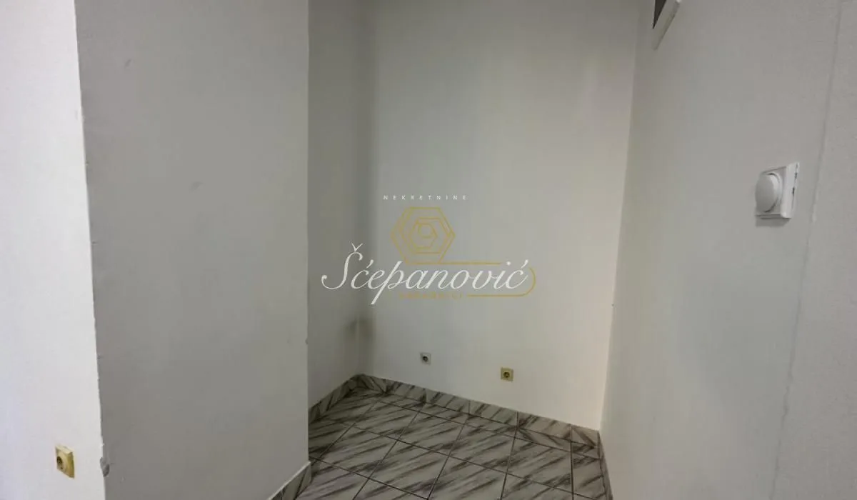 Sale, office space, 20m², Nova Detelinara, Novi Sad Sve Podlokacije