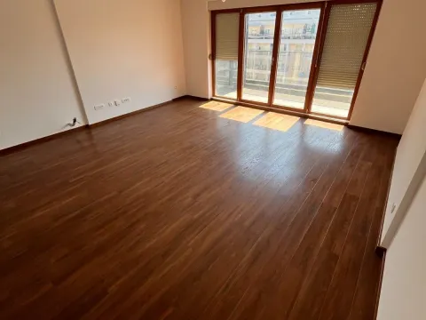 Prodaja, trosoban stan, 113m², Master Kvart, Podgorica - image 1