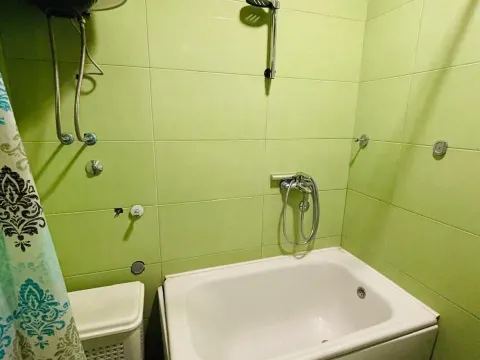 Izdavanje, jednosoban stan, 50m², City Kvart, Podgorica - image 11