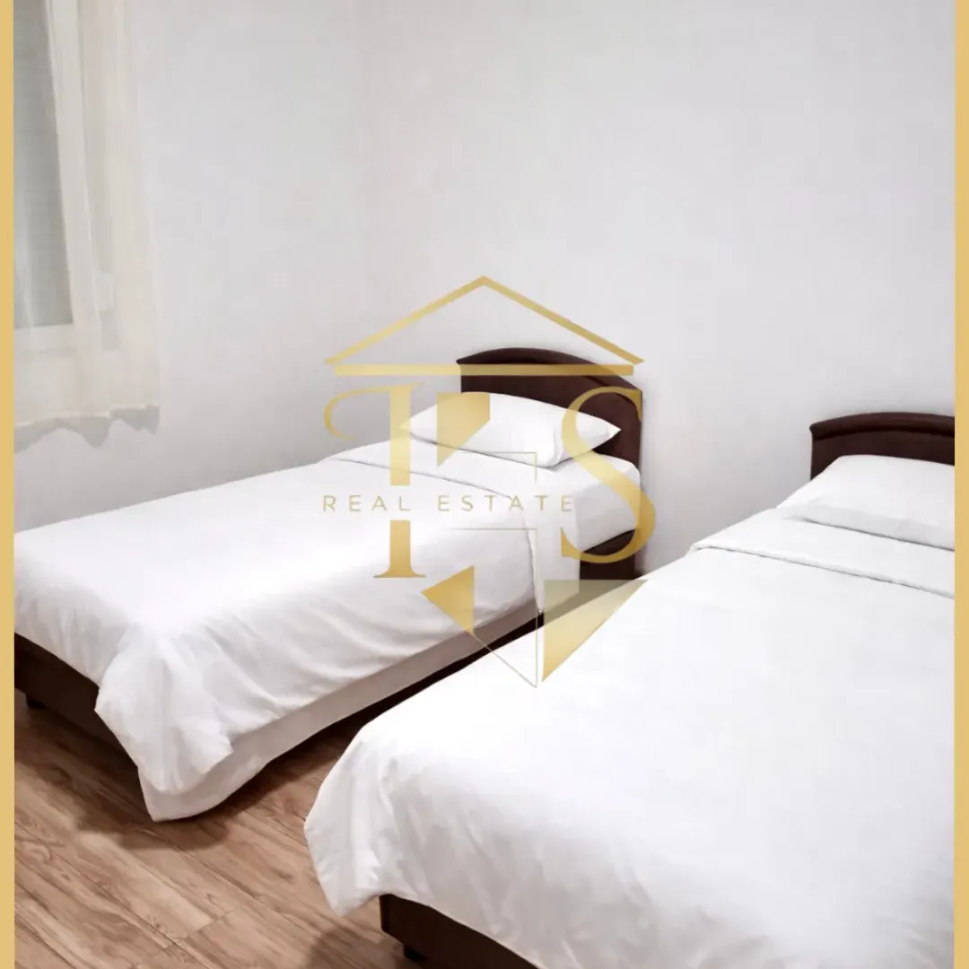 Izdavanje, dvosoban stan, 100m², Dumidran, Tivat