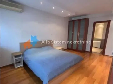 Rent, four bedroom apartment, 160m², Vračar Centar, Vračar Sve Podlokacije - image 15