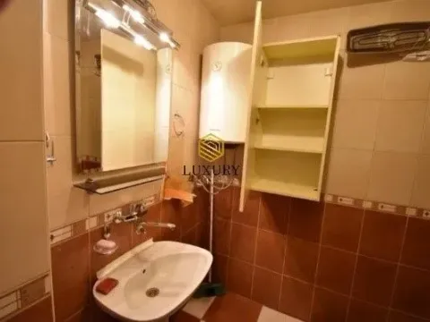 Prodaja, jednosoban stan, 58m², Blok 6, Podgorica - image 8