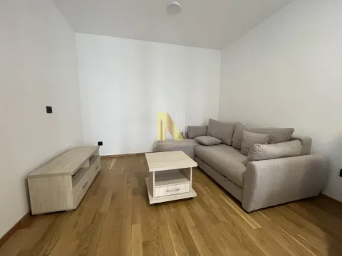 Izdavanje, dvosoban stan, 43m², Sajmište, Novi Sad - image 7