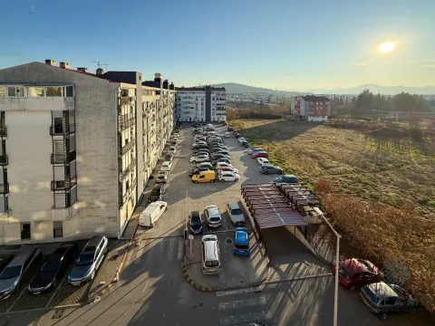 Izdavanje, dvosoban stan, 60m², Kod Big Fashion-a, Podgorica - image 11