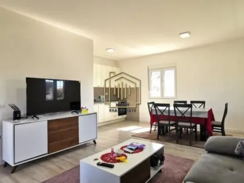 Sale, house, 75m², Tološi, Podgorica - image 2