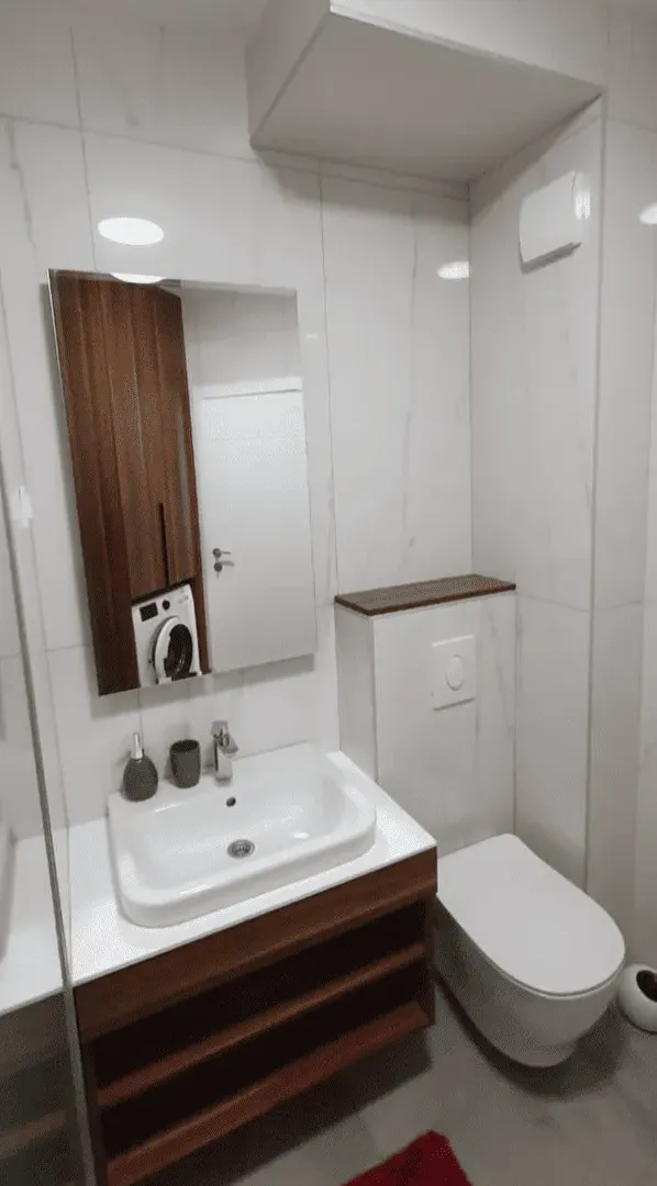Izdavanje, dvosoban stan, 80m², Rafailovići, Budva