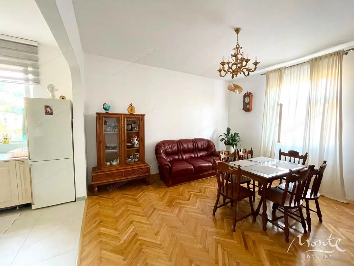 Prodaja, kuća, 250m², Radovići, Tivat