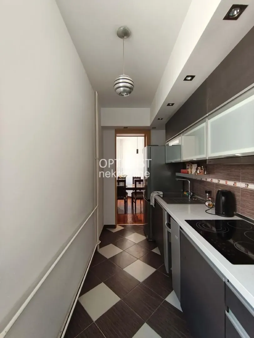 Prodaja, trosoban stan, 98m², Stari Grad, Beograd