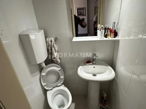 Izdavanje, trosoban stan, 89m², Stari Grad, Beograd - image 13