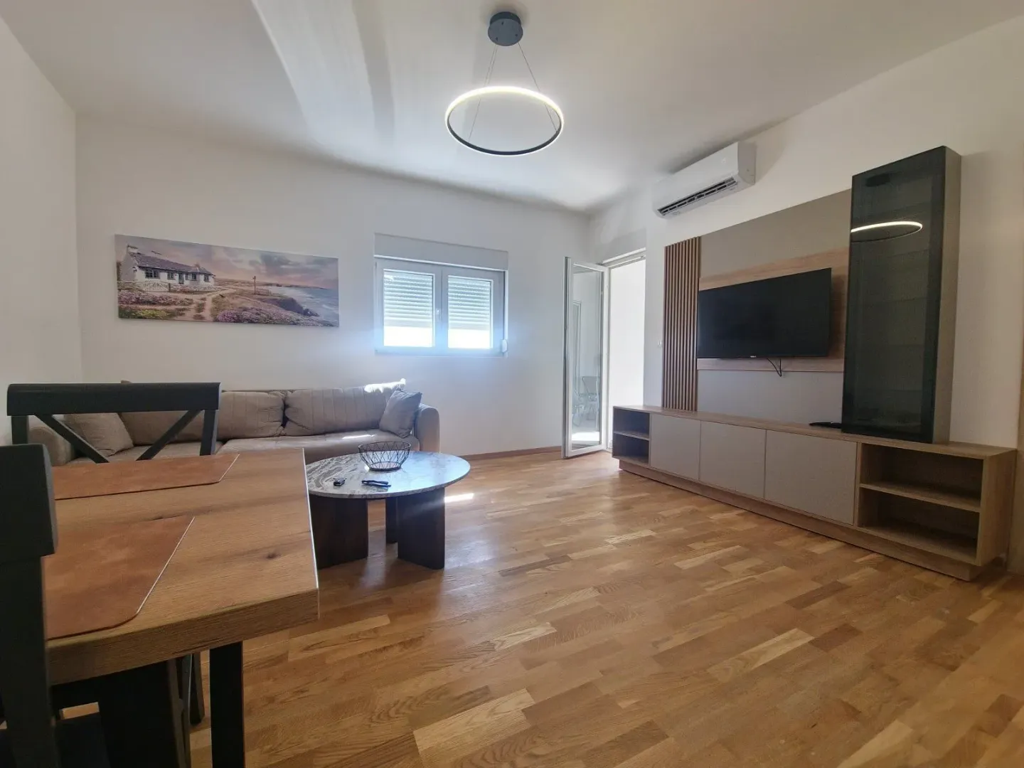 Rent, two bedroom apartment, 58m², Bečići, Budva