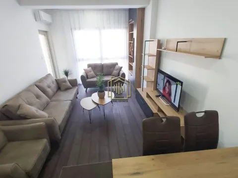 Izdavanje, jednosoban stan, 46m2, Vezirov Most, Podgorica Izdavanje, jednosoban stan, 46m2, Vezirov Most, Podgorica