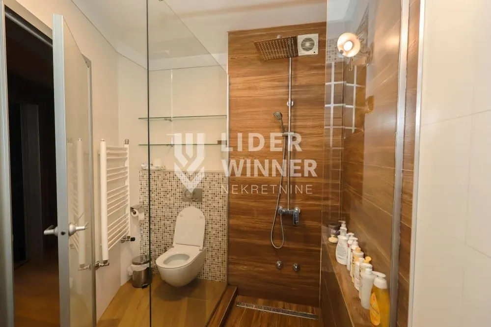 Sale, four bedroom apartment, 160m², Vračar Centar, Vračar Sve Podlokacije