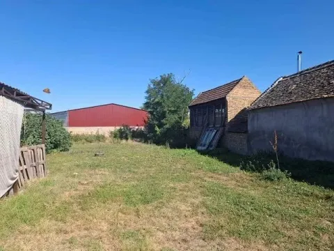 Prodaja, kuća, 113m², Farkaždin, Zrenjanin - image 16