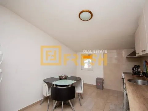 Izdavanje, dvosoban stan, 79m², Centar, Podgorica - image 7