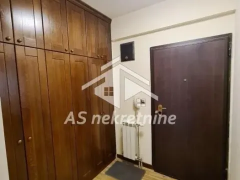 Izdavanje, trosoban stan, 78m², Vračar Hram, Vračar Sve Podlokacije - image 14