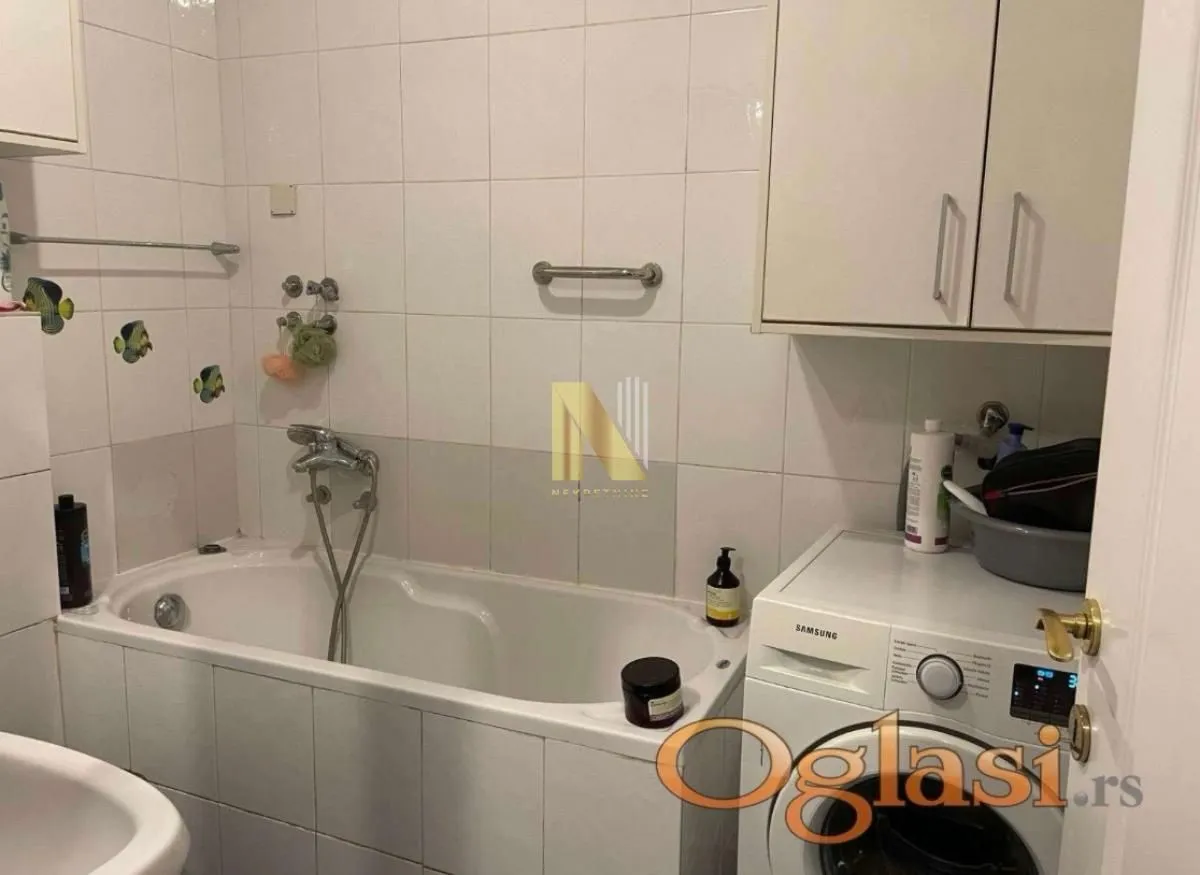 Prodaja, kuća, 180m², Lipov gaj, Novi Sad Sve Podlokacije