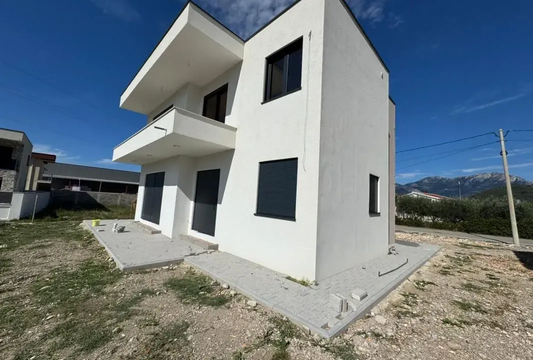 Sale, house, 196m², Bijelo Polje, Crna Gora