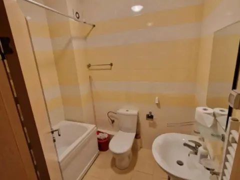 Izdavanje, dvosoban stan, 74m², Pobrežje, Podgorica - image 9