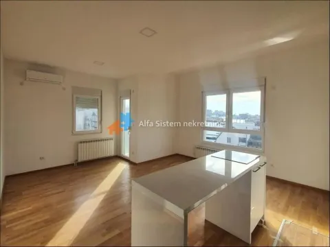 Izdavanje, trosoban stan, 76m², Đeram Pijaca, Beograd - image 3