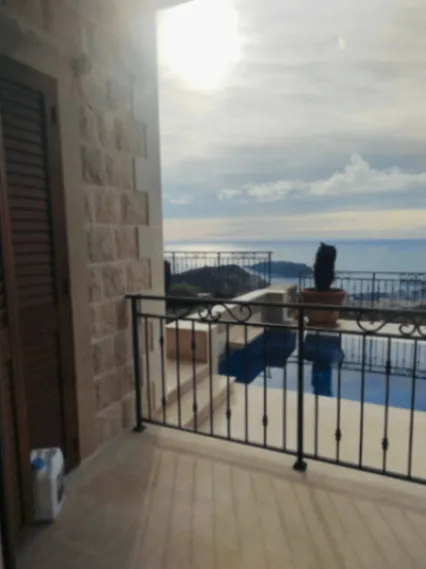 Izdavanje, kuća, 300m², Lapčići, Budva