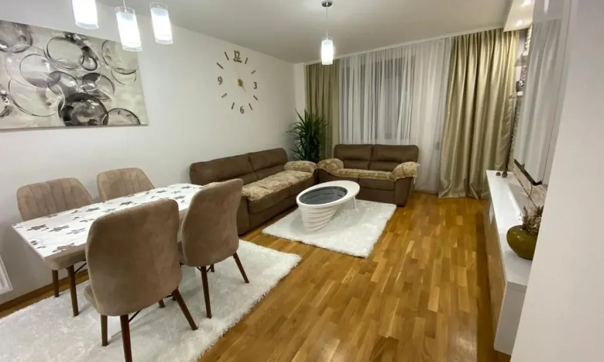 Rent, two bedroom apartment, 65m², Centar, Niš