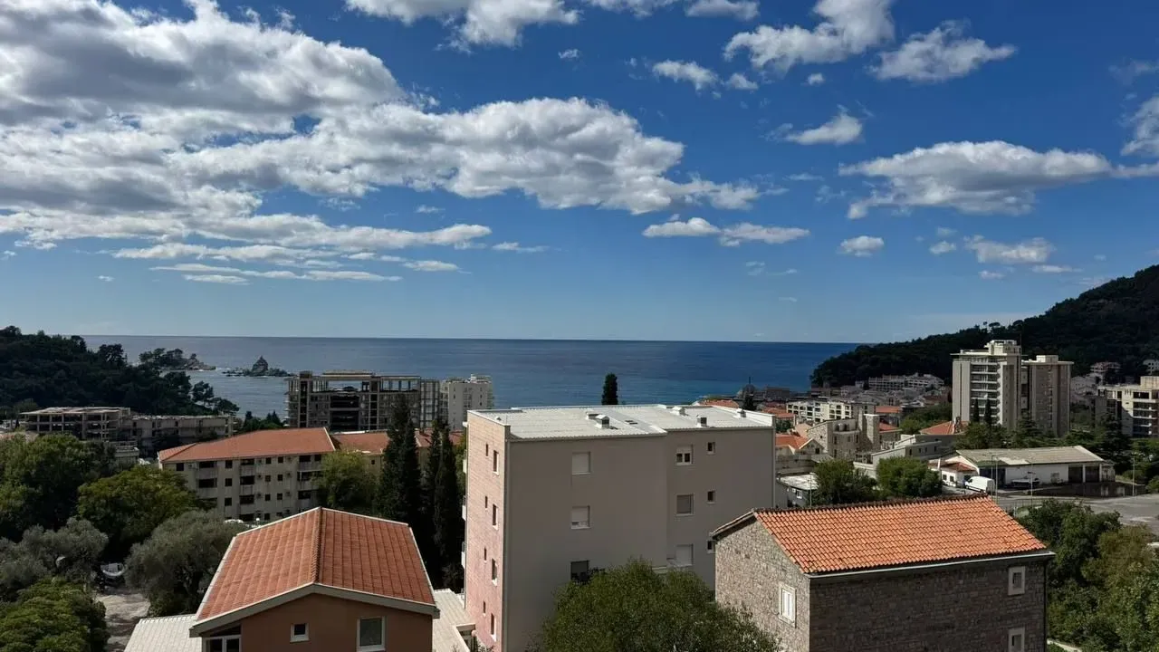 Sale, four bedroom apartment, 176m², Petrovac, Budva