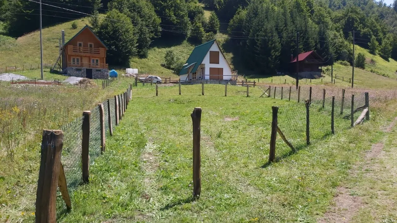 Prodaja, plac, 227m², Podgorica, Crna Gora