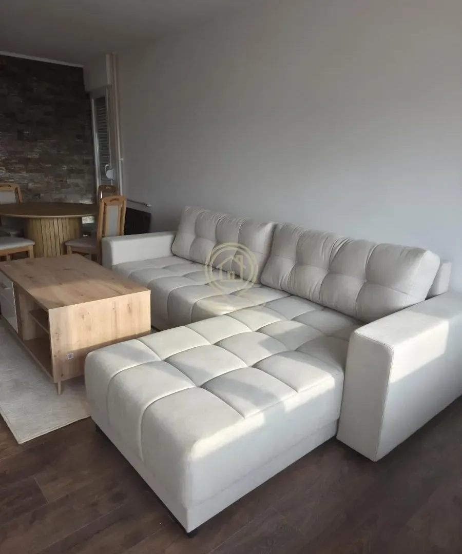 Prodaja, trosoban stan, 70m², Medijana, Niš