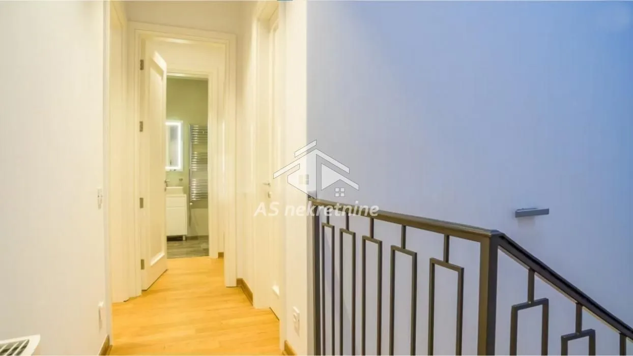 Rent, apartment, 188m², Kalenić Pijaca, Vračar Sve Podlokacije