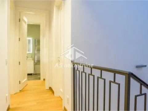 Rent, apartment, 188m², Kalenić Pijaca, Vračar Sve Podlokacije - image 24